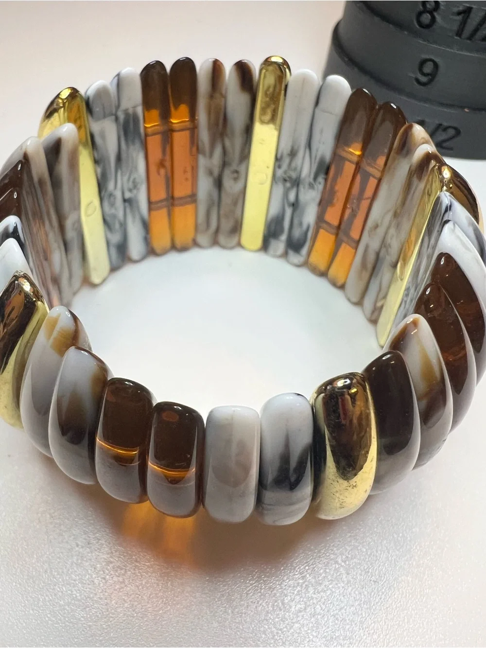 Marbled White & Brown Stretch Bracelet with Gold Accents